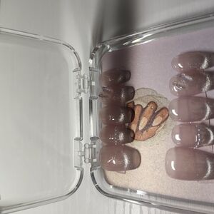 Elegant Glossy False Nails